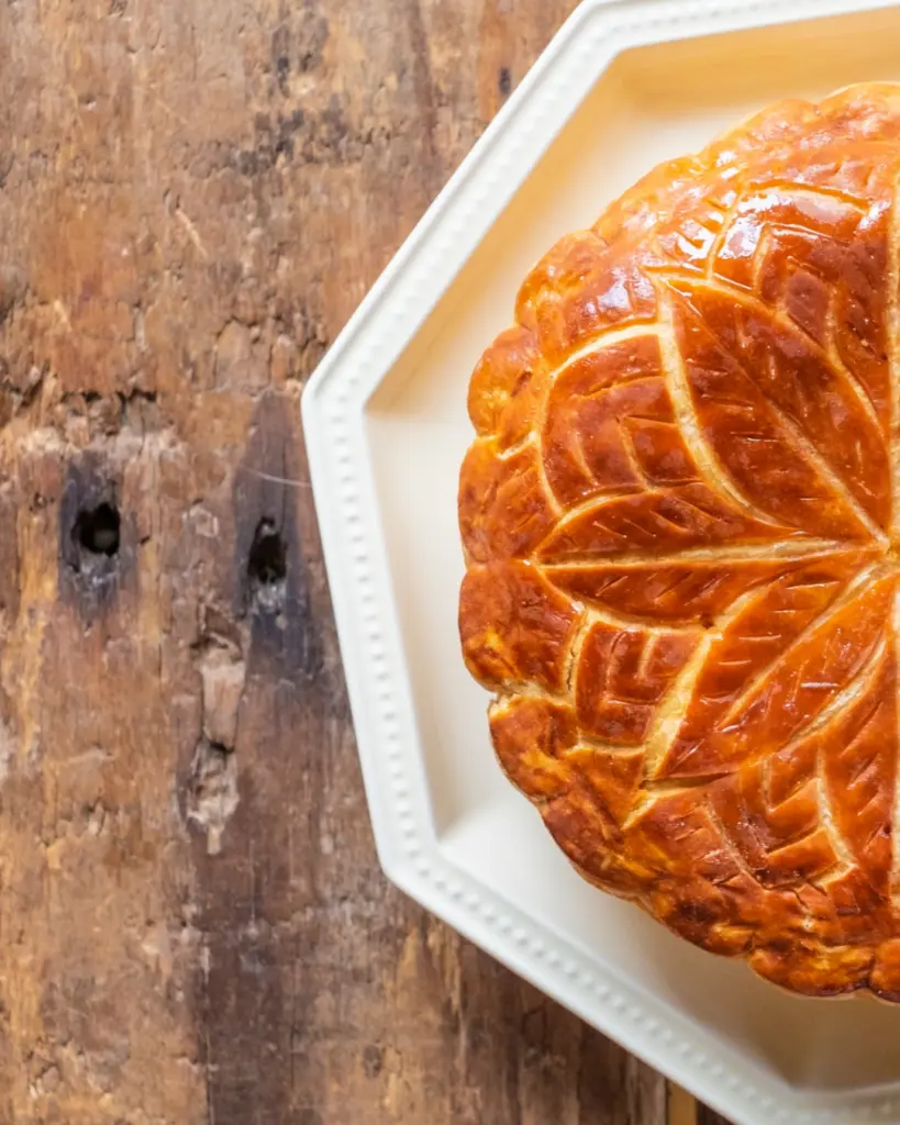 galette des rois au bureau - traiteur entreprise - crior