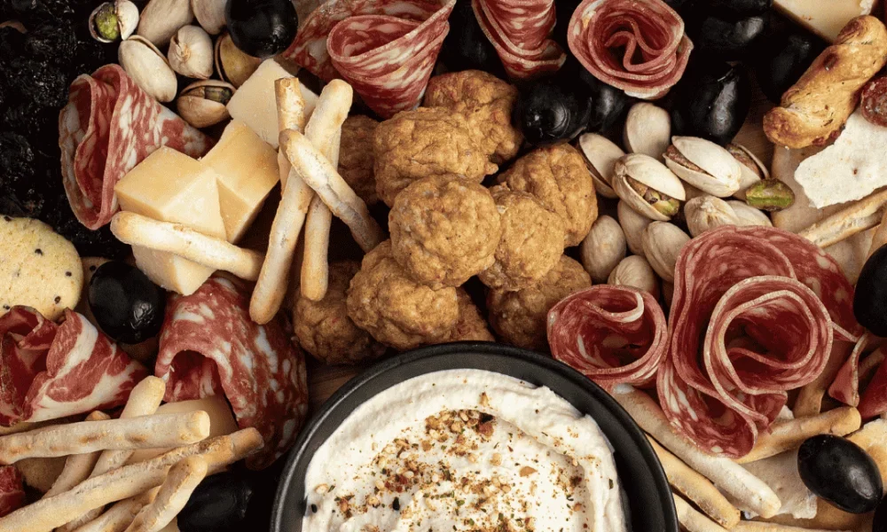 aperitif dinatoire - plateau fromage et charcuterie - Crior
